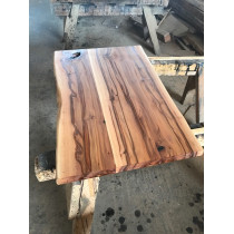 Amberholz, Satin Walnut, Red Gum, Tischplatte, verleimt, rustikal, 120x60x4,0cm, beidseitig Baumkante, geölt