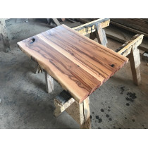 Amberholz, Satin Walnut, Red Gum, Tischplatte, verleimt, rustikal, 120x60x4,0cm, beidseitig Baumkante, geölt