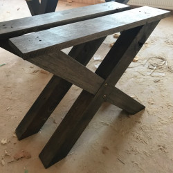 Jetzt neu im Prorgramm: Eichen-Tischkreuz BLACK 72 cm hoch!