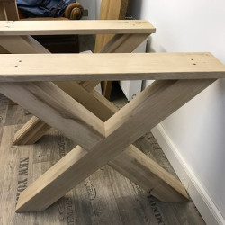 Neu im Sortiment: Tischkreuze, Tischgestell aus Eiche!